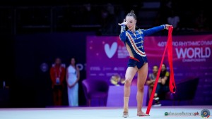 aa q heichel emilia pol ph simone ferraro sfa01576 copia